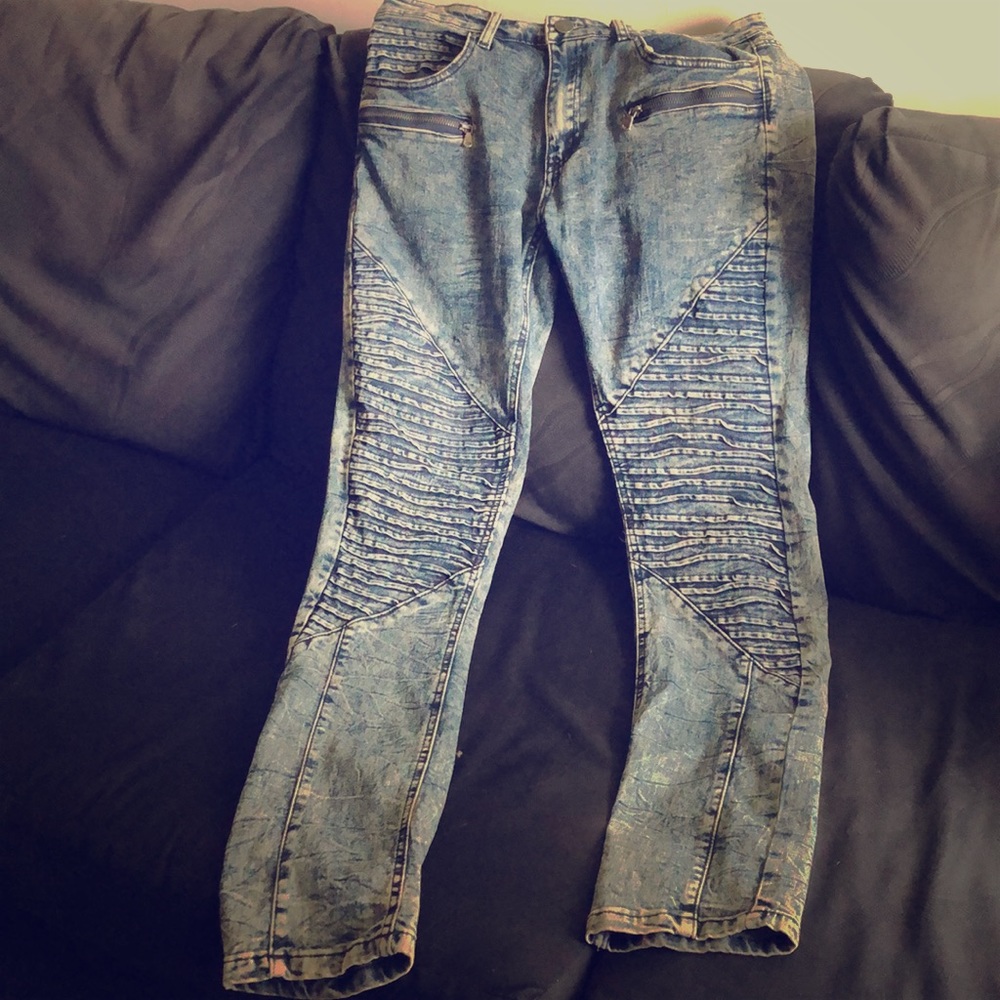 BRAND NEW Men’s Jeans.